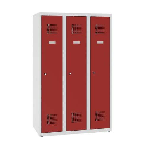 Snížená školní šatní skříň, 3 sloupce, 300 mm, šedá/červená, cylindrický zámek