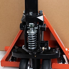 Paletový vozík s krátkými vidlicemi, do 2000 kg, gumová řídicí kola - Manutan Expert