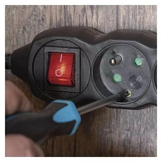Prodlužovací kabel Emos s vypínačem, černý, PVC, 4 zásuvky, 5 m