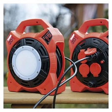 Venkovní prodlužovací kabel na bubnu, 20 m, 4 zásuvky, s LED reflektorem