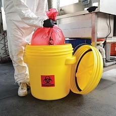 Bezpečnostní plastový sud Eagle s víkem, 75,7 l