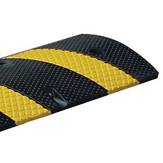 Zpomalovací práh, středový díl, 5 x 30 x 183 cm - Manutan Expert