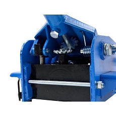 Hydraulický zvedák 3,5t, vybaven nožním pedálem GEKO