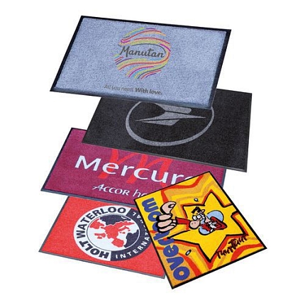 Platba za grafický návrh rohože s firemním logem