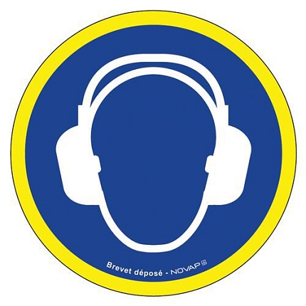 Značka s vysokou viditelností: Noste chrániče sluchu, plast