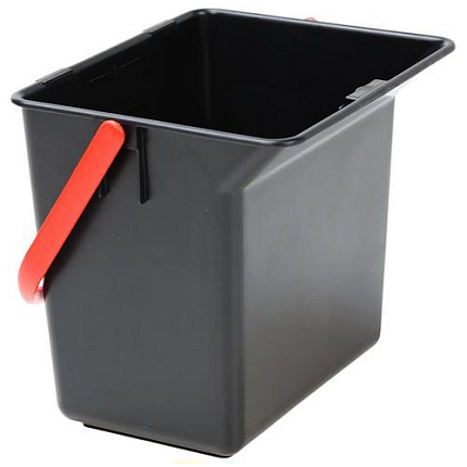 Plastový úklidový kbelík Manutan Expert, 6 l, černý/červený