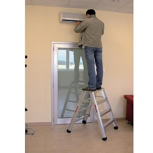 Hliníkové schůdky Camel s plošinou, oboustranné, 2 x 4 stupně