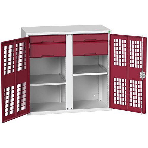 Kovová skříň pro údržbu Bott Verso, drátěné dveře, 100 x 105 x 55 cm, 2 police, 4 zásuvky, šedá-červená